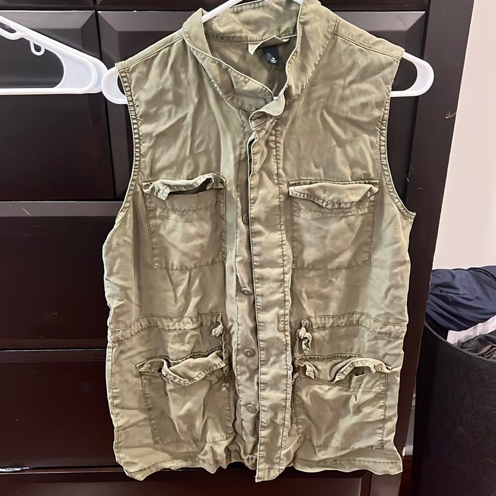Great light weight vest!